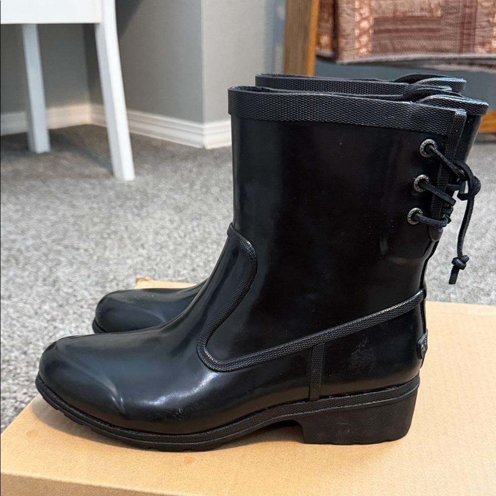 Sperry Glossy Black Lace-Up Boots - Picture 4 of 4